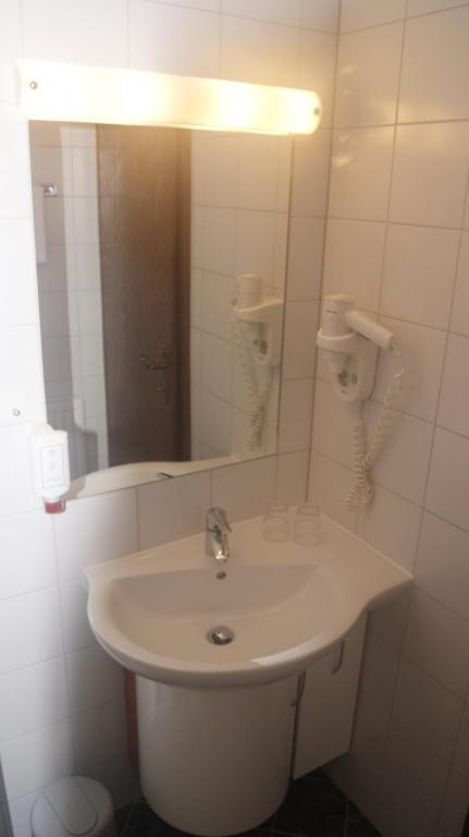 Hotel Sonnenheim Bad Kleinkirchheim Rum bild