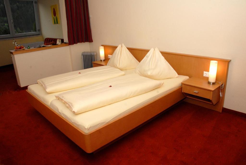 Hotel Sonnenheim Bad Kleinkirchheim Rum bild