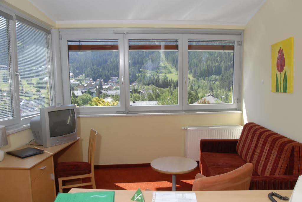 Hotel Sonnenheim Bad Kleinkirchheim Exteriör bild