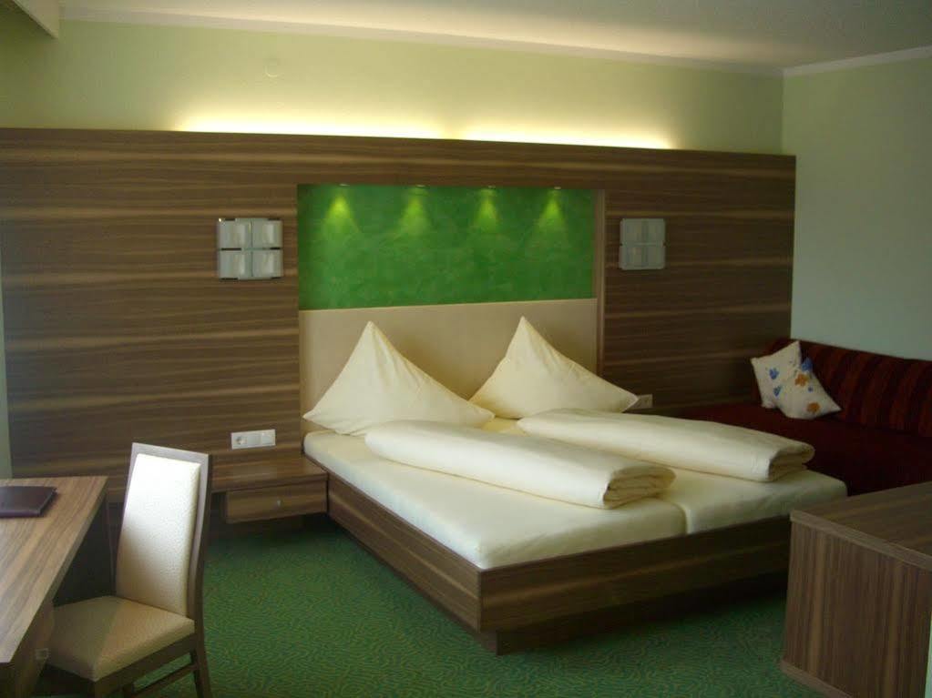 Hotel Sonnenheim Bad Kleinkirchheim Exteriör bild